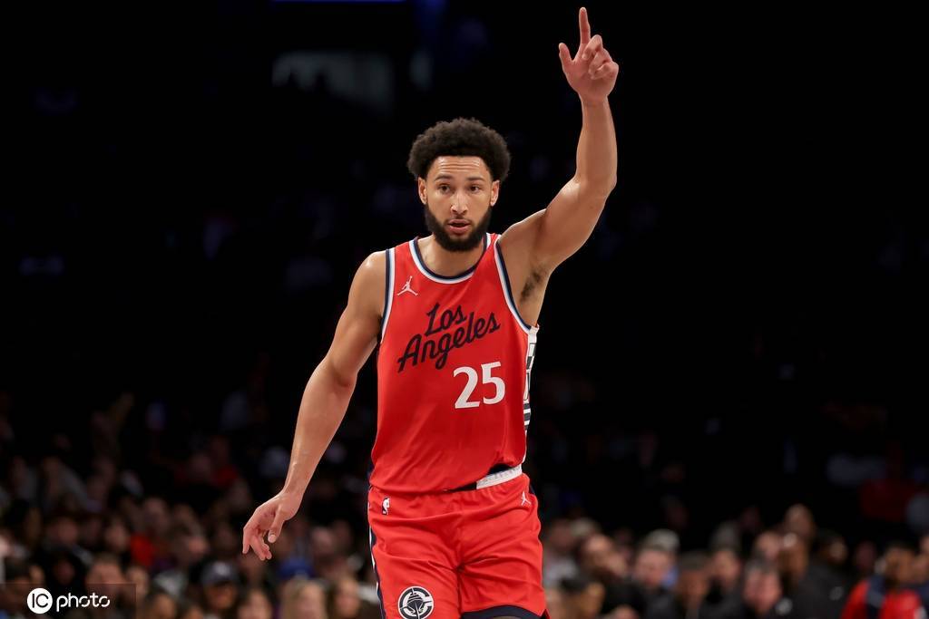 29岁退役？本-西蒙斯不确定自己是否还想打球